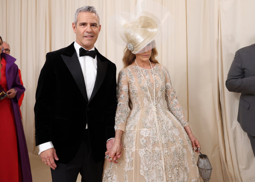 Andy Cohen Attends Met Gala With ‘Best Date’ Sarah Jessica Parker