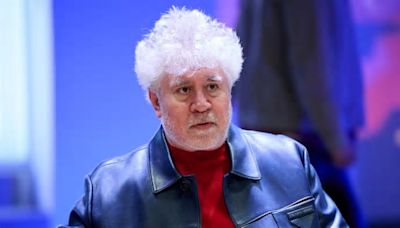 Almodóvar cuenta con total sinceridad cuál fue su primera reacción a la carta de Pedro Sánchez