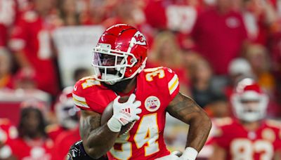 Chiefs RB depth chart: How Isiah Pacheco injury, Kareem Hunt visit could impact KC backfield