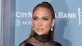 Ben Affleck, Jennifer Lopez Kiss On The Cheek At Son’s Basketball Game - WDEF