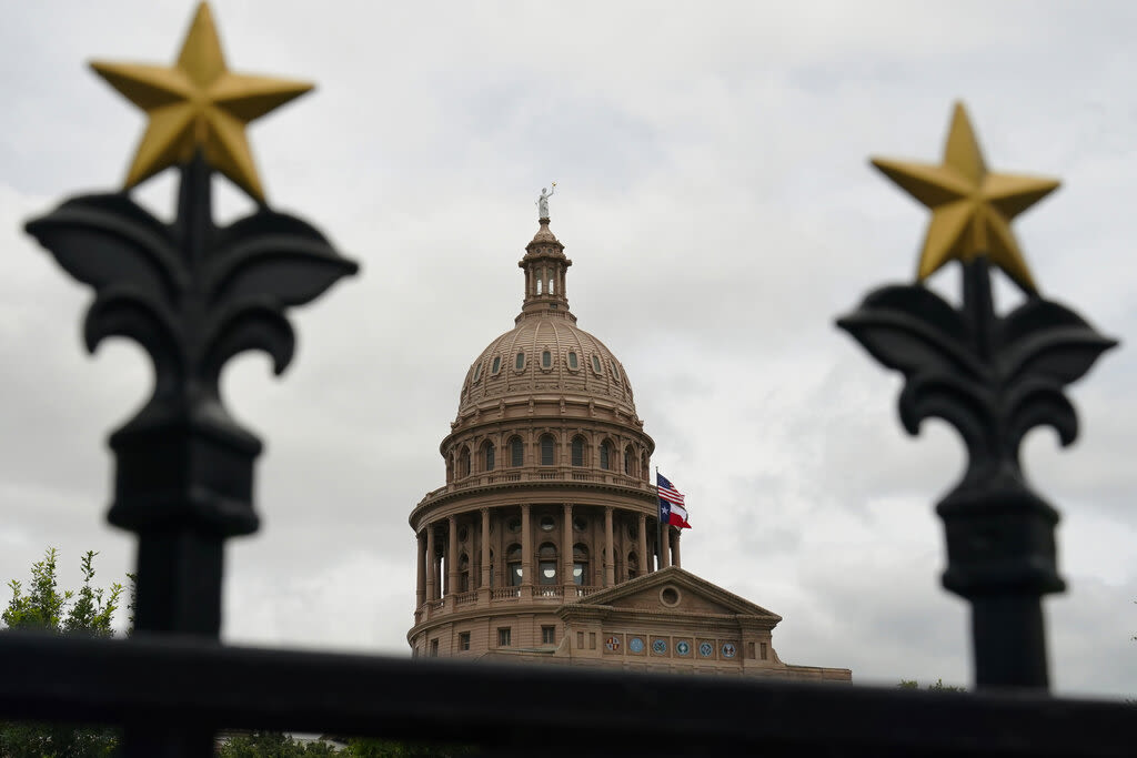 Houston-area lawmaker, other Democrats in Texas House call for special session to increase public school funding | Houston Public Media