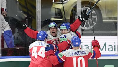 Czech Republic tops Sweden 7-3 to set up world ice hockey final against Canada or Switzerland - WTOP News