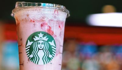 Try This Secret Menu Starbucks Refresher With A Unique Fruity Flavor Combo