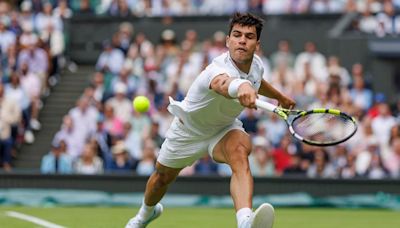 Alcaraz vai às quartas em Wimbledon e iguala marca de Nadal - TenisBrasil