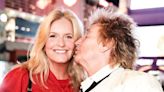 Rod Stewart Shares Romantic 17th Anniversary Photo with Wife Penny Lancaster: ‘17 Years of Love’