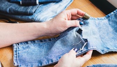 Reciclaje de Moda: ¿Cómo transformar ropa vieja en piezas únicas y modernas?