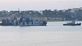 Images of Russian Samum ship being towed are published on Internet