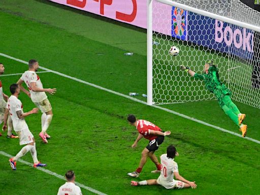 WATCH: Turkey goalkeeper's stunning 'Gordon Banks replica' stoppage time save