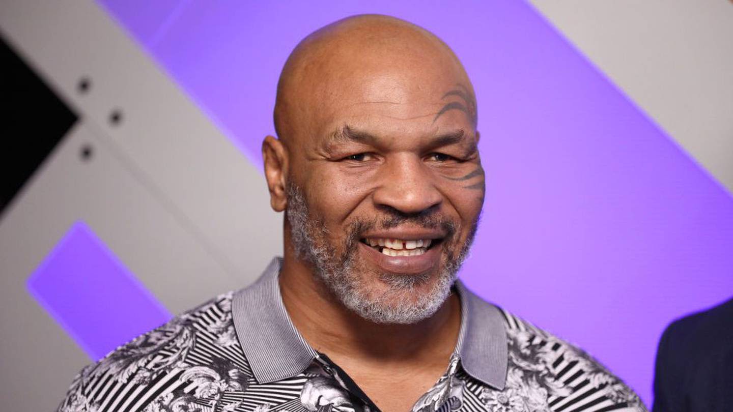 Mike Tyson experiences medical episode on flight from Florida