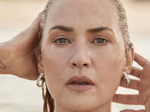 Kate Winslet reveals she 'refused to cover up her belly rolls'