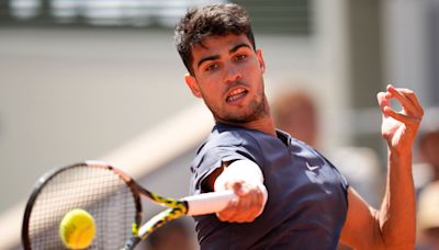 Carlos Alcaraz banishes injury fears with dominant opening win at Roland Garros