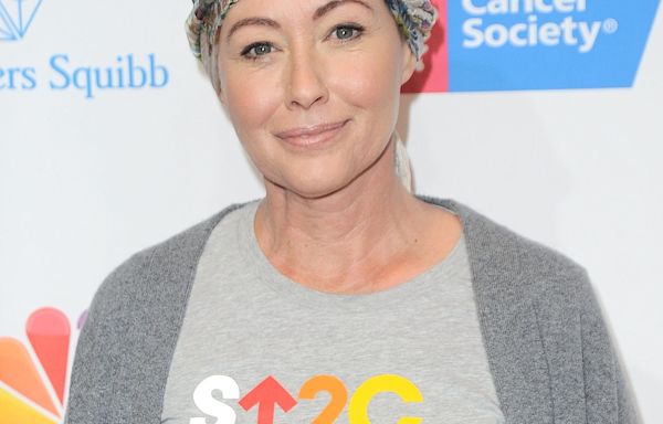 Photos from Inside Shannen Doherty's Cancer Journey - E! Online