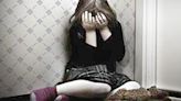 La Nación / Fiscal acusa a mujer que habría obligado a su hija de 12 años a prostituirse