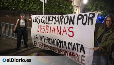 "Fue lesbicidio": protesta ante Embajada Argentina por el asesinato de tres mujeres lesbianas en Buenos Aires