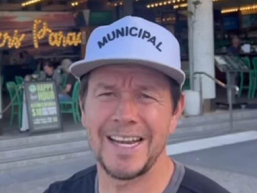 Mark Wahlberg visits his Wahlburgers restaurant on the Gold Coast