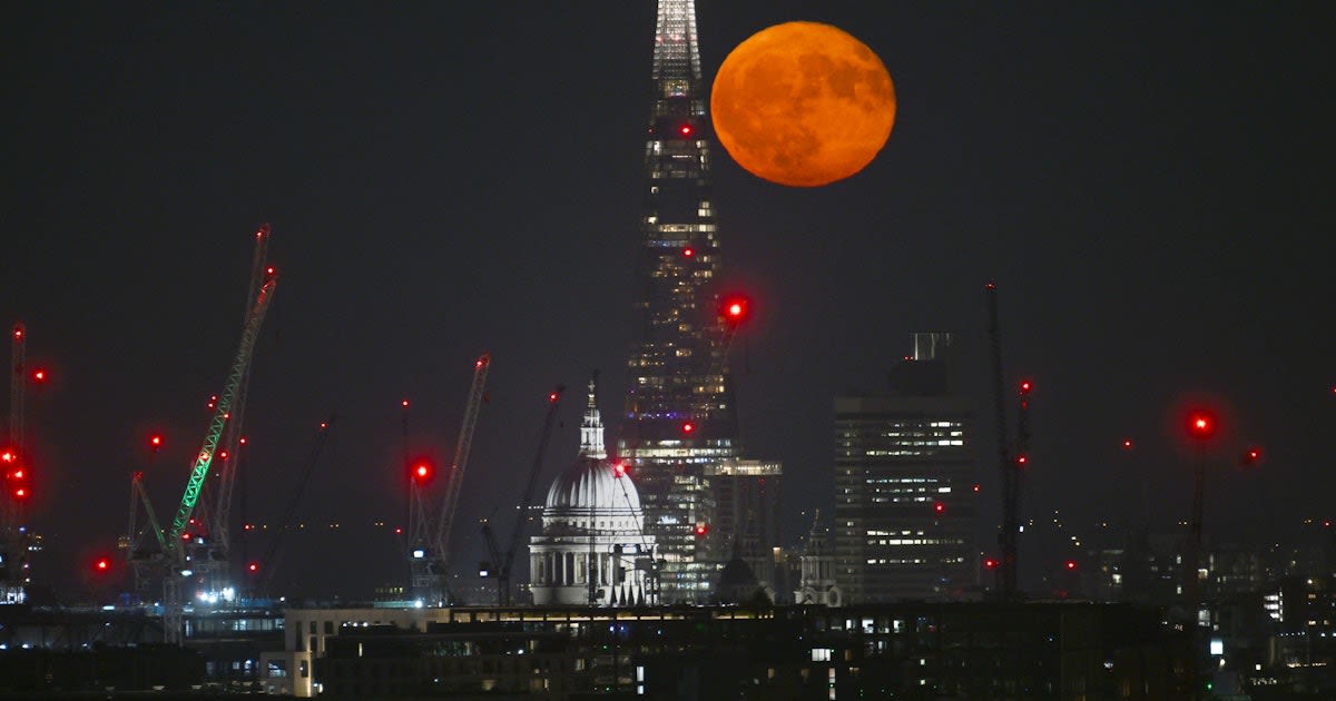 June’s Summer Solstice Strawberry Moon Will Be Weirder Than Usual