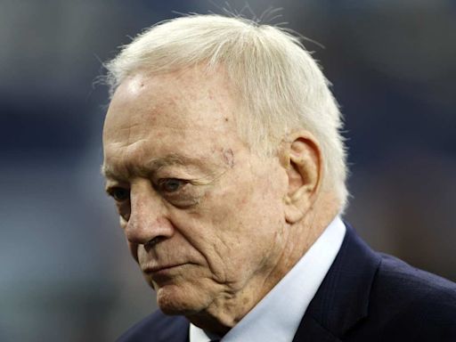 A dissatisfied Jerry Jones could only watch as Cowboys stumble in home opener