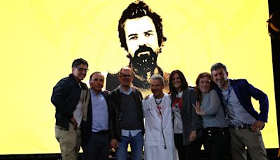 Jarabe de Palo recuerda a Pau Donés en un concierto homenaje en el Hospital Vall d'Hebron de Barcelona