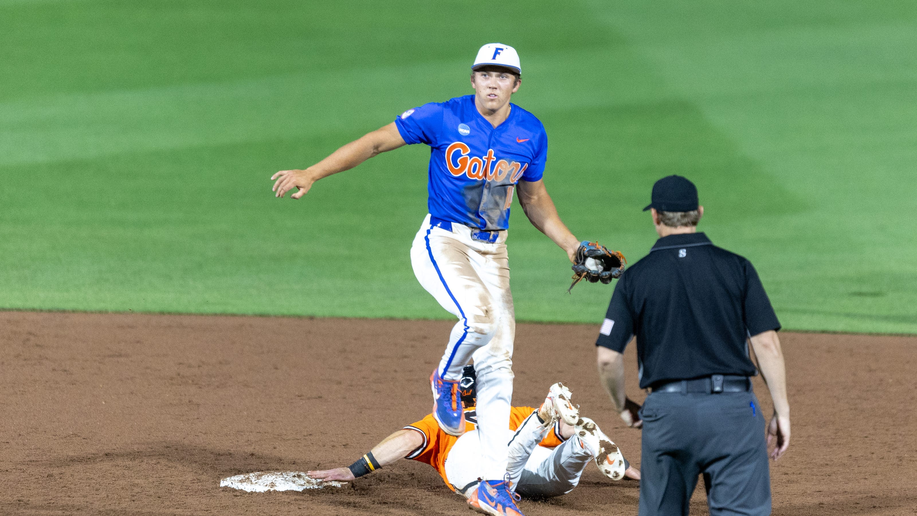 What channel is Florida baseball vs Oklahoma State on today? NCAA tournament time, TV, streaming
