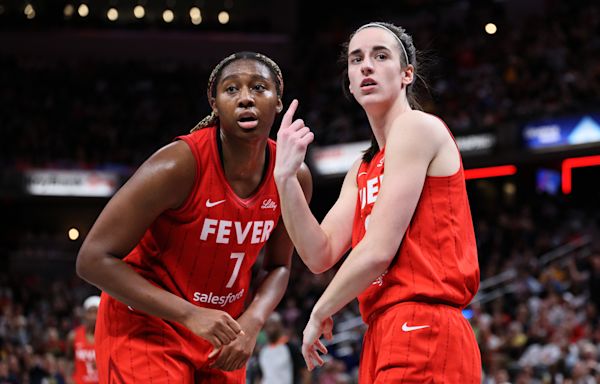 Fever defeat Sky, 71–70 in first WNBA meeting between Caitlin Clark and Angel Reese