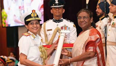 Vice Admiral Arti Sarin, who served in Army, Navy, Air Force, will now head Armed Forces Medical Services: Who is she? | Today News