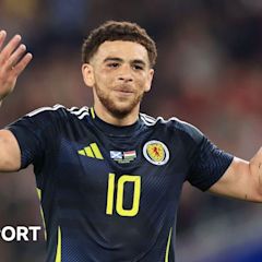 Che Adams: Scotland striker set for Torino medical