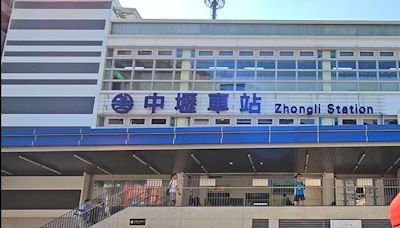 中壢站臨時月台「僅兩公尺寬」！旅客憂有跌落危險