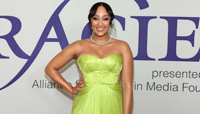 Why Tamera Mowry-Housley Isn't Giving Sister Tia Any Dating Help