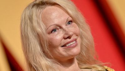 Pamela Anderson's Been Praised For Going Makeup Free On Red Carpets. Her Sons Were 'Horrified'