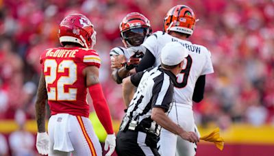 NFL fans, analysts think refs bailed Chiefs out vs. Bengals