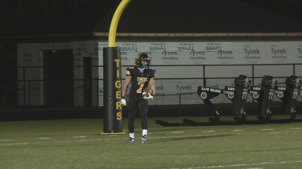 Northwestern's Boden Teal Commits to Play Football at Dordt University - Fox21Online