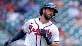 Swanson homers twice, Braves hold on to beat Giants 7-6