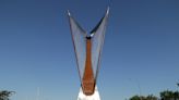 Un arpa de 15 metros de alto homenajea a este instrumento típico de la música paraguaya