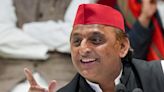 Akhilesh Yadav Lands in Mumbai for Anant Ambani, Radhika Merchant's Wedding - News18