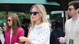 De passage à Wimbledon, Margot Robbie dévoile subtilement son ventre arrondi