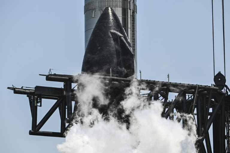 In first, SpaceX's megarocket Starship nails ocean splashdown