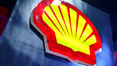 FTSE 100 could suffer 8% drop if Shell ditches UK listing