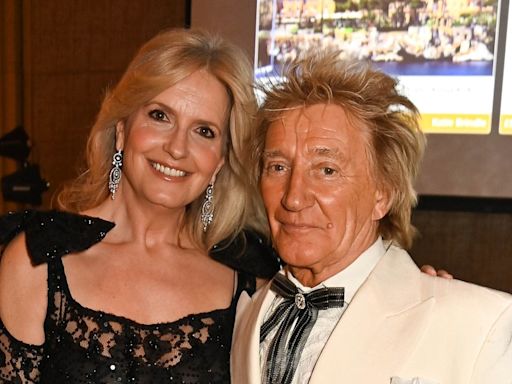 Penny Lancaster dances in billowing dress on sun-soaked trip with Rod Stewart