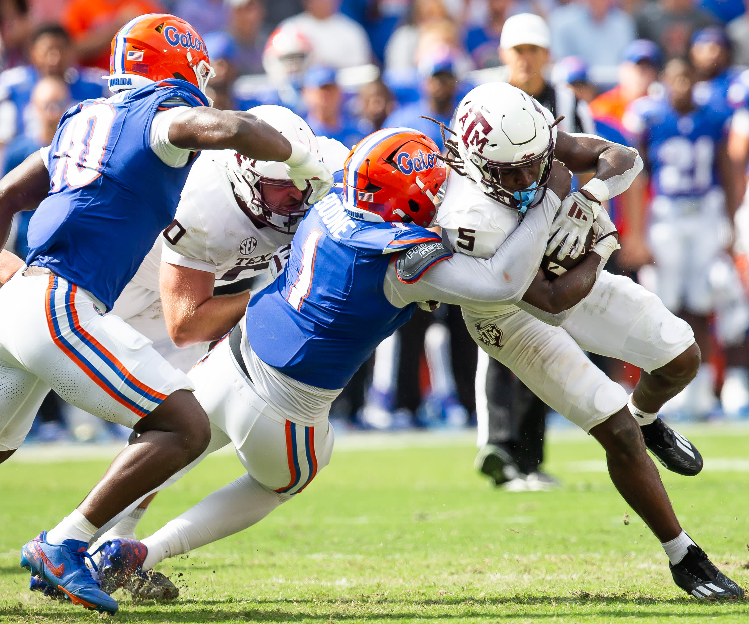 Trikweze Bridges targeting call: Social media reacts to Florida DB's questionable penalty