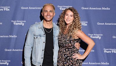 Alexa and Carlos PenaVega Make 1st Red Carpet Appearance Since Stillbirth of Daughter