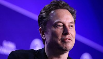 Tesla Shareholders Advised to Vote Against Musk’s Pay Package