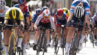 Histórica y controvertida victoria de Wollaston en la primera etapa de la Volta Ciclista a Catalunya Femenina