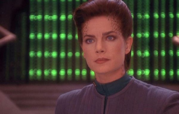 Playing Dax In Star Trek: Deep Space Nine Took A Toll On Actress Terry Farrell - SlashFilm