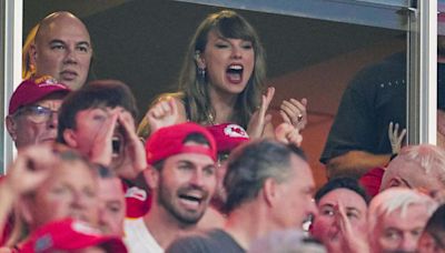 Travis Kelce, Taylor Swift Arrive at U.S. Open in Style on Sunday