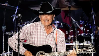 George Strait Sets Attendance Record With “The King At Kyle Field” Show - WDEF