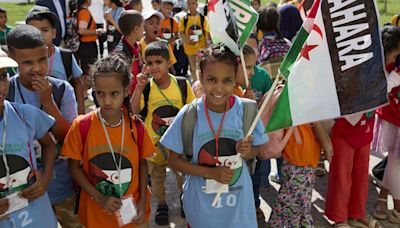 93 menores saharauis llegan a Navarra para pasar el verano en familias de acogida: "Les estáis regalando vida"