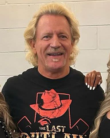 Wrestler Jeff Jarrett Says Taylor Swift Babysat His Daughters While His Late Wife Had Cancer: 'Like a Big Sister'