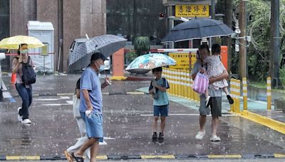 快訊／大雨開轟！新北市中和、土城 雙列一級淹水警戒