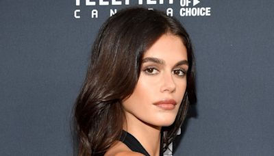 Kaia Gerber stuns in plunging dress at TIFF premiere of Saturday Night