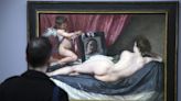 Dos ecologistas detenidos tras romper el cristal de una pintura de Velázquez en Londres